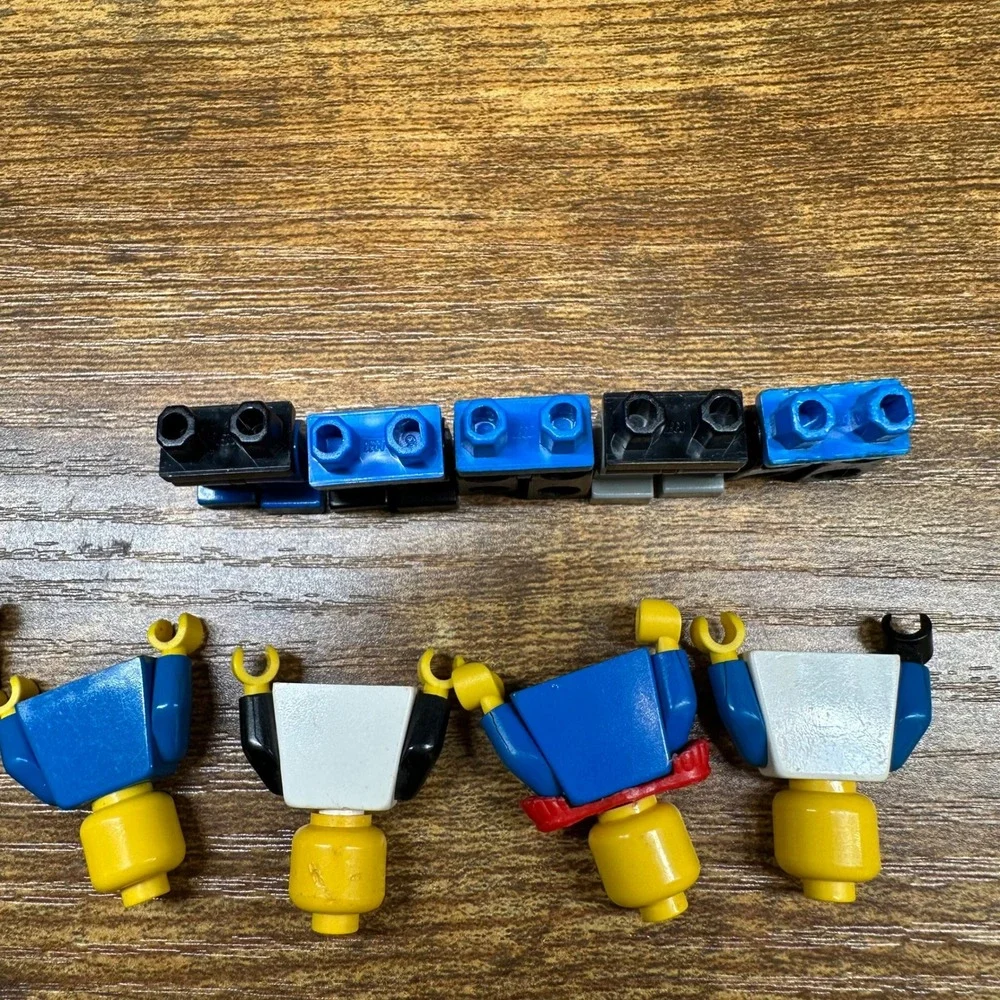 Lego Minifigure Lot 10pc Vintage Space Castle Town Spyrius Lion Knight Figures